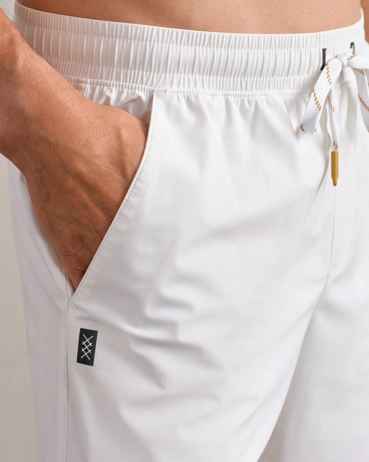 7" Pursuit Short Lined - Bright White