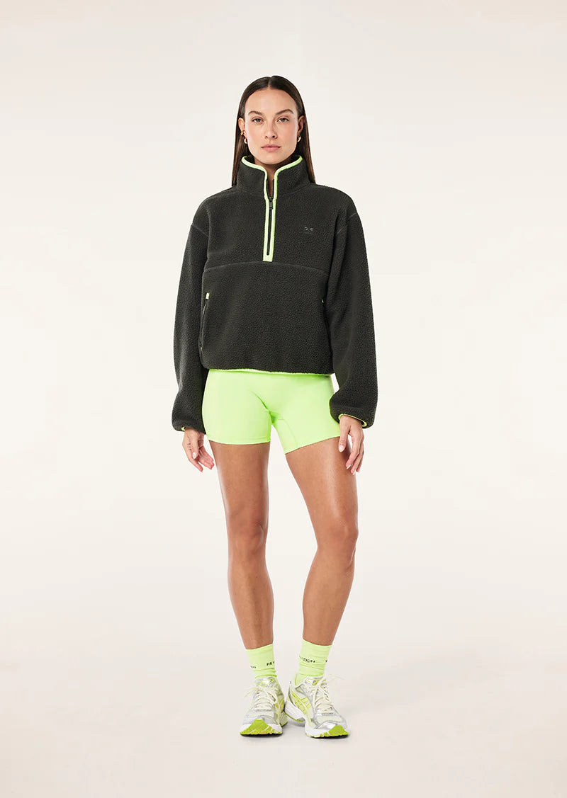 Verde Sherpa Quarter Zip - Caviar/Washed Lime