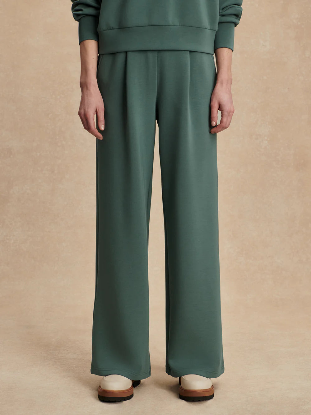 The Extra Wide Leg Pant 32 - Dark Forest