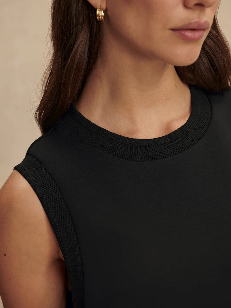 Shea Crop Tank - Black
