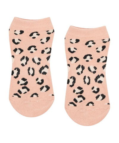 Classic Low Rise Grip Socks - Peach Cheetah